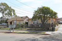 272-284 W Ramona St in Ventura, CA - Foto de edificio - Building Photo