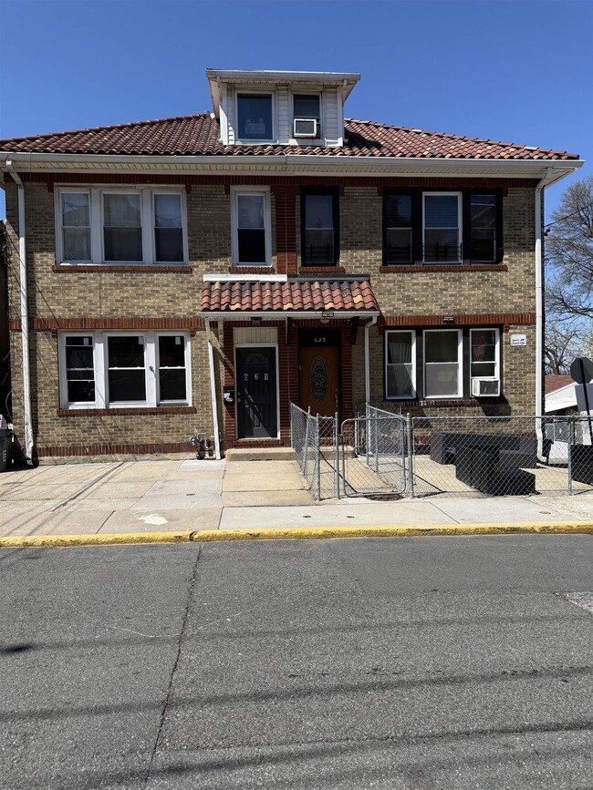 property at 621 Columbia Ave