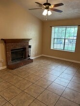 2702 Via Milano Ave in Tallahassee, FL - Building Photo - Building Photo