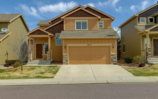 property at 3832 Sierra Glen Pl