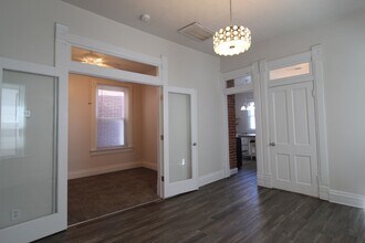 273 Orchard St in Kansas City, KS - Building Photo - Building Photo