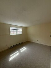 70 Madison St in Amesbury, MA - Building Photo - Building Photo