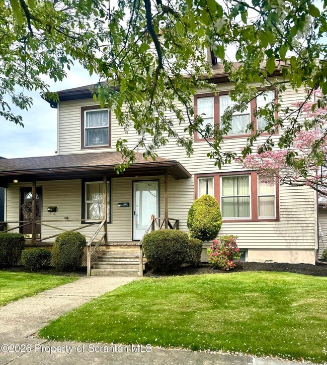 property at 942 Wyoming Ave