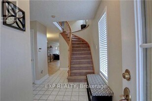 40 Yellow Brick Rd in Brampton, ON - Building Photo