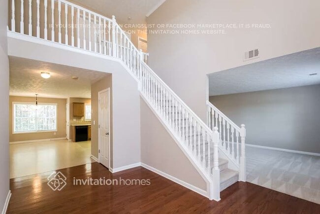 1025 Levista Dr, Unit 3-114 in Locust Grove, GA - Foto de edificio - Building Photo