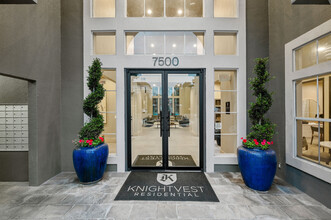 Kimpton in Houston, TX - Building Photo - Building Photo