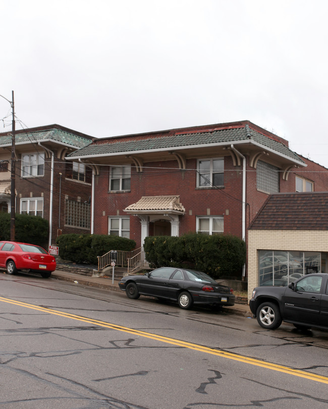 2814 W Liberty Ave in Pittsburgh, PA - Building Photo - Building Photo