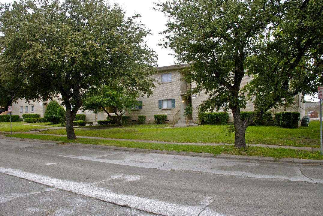 Eastgate Apartments in Richardson, TX - Building Photo