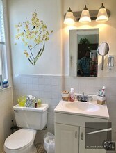 Large 1 bedroom located in Maspeth, Unit 1 in Queens, NY - Building Photo - Building Photo