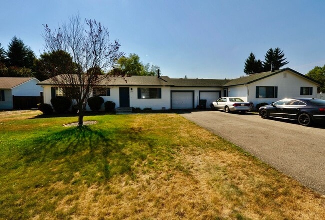10371 N Hillview Dr in Hayden, ID - Building Photo - Building Photo