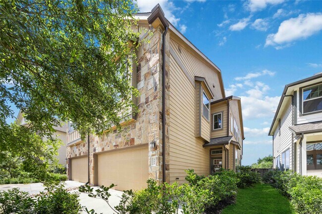 property at 323 Biltmore Loop