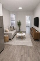 1619 Palisade Ave, Unit Apt 3r in Union City, NJ - Building Photo