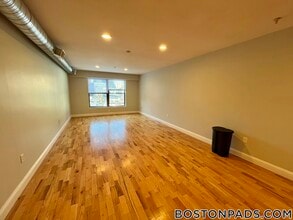 26 Portland St in Worcester, MA - Building Photo - Building Photo