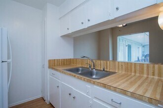 1401 Kipling St in Houston, TX - Building Photo - Building Photo