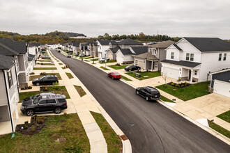 Sky Ridge in Nashville, TN - Building Photo - Building Photo