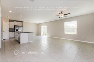 15517 Miller Creek Dr in Sun City Center, FL - Building Photo - Building Photo