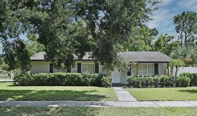 property at 800 Gaston Foster Rd