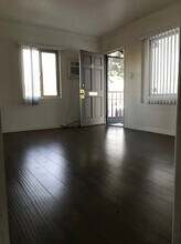 233 E Alameda Ave in Burbank, CA - Building Photo - Building Photo