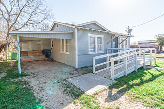 1610 Lennon Ave in San Antonio, TX - Foto de edificio - Building Photo
