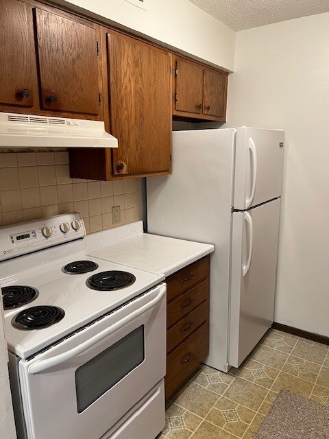 2020 Cedar St in Muscatine, IA - Building Photo - Building Photo