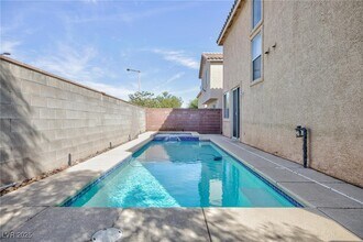 10736 Tottenham Ave in Las Vegas, NV - Building Photo - Building Photo