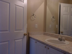 1513 Waxman Dr in La Vergne, TN - Building Photo - Building Photo