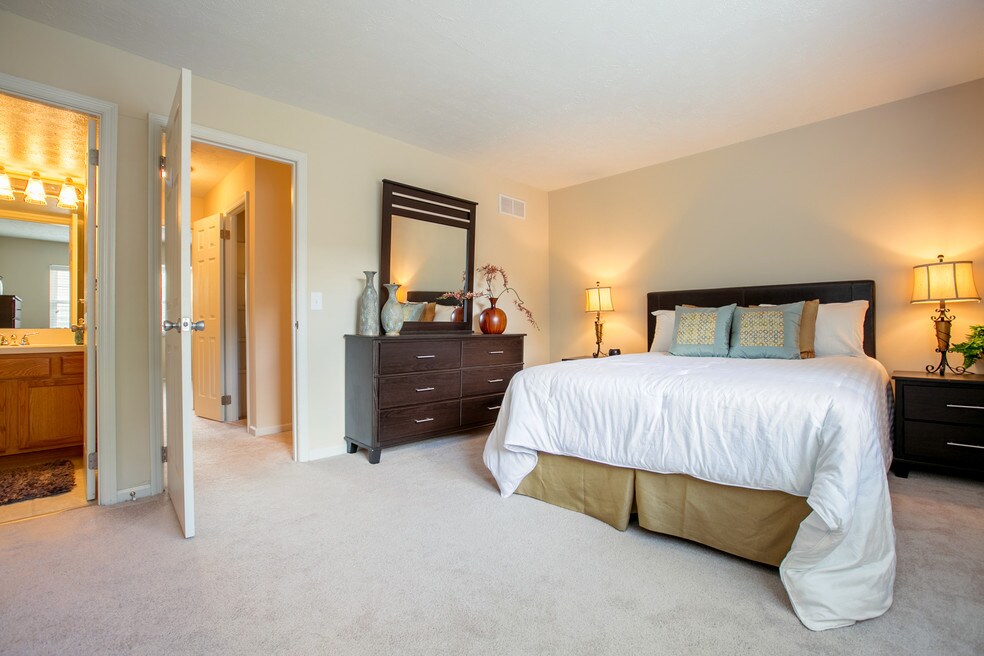 Walnut Creek Townhomes Cincinnati, OH Apartments For Rent