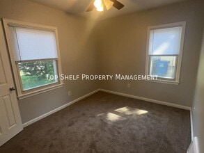 2709 Lyon St in Des Moines, IA - Foto de edificio - Building Photo