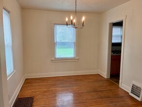 254 Edward St in Sycamore, IL - Building Photo - Building Photo