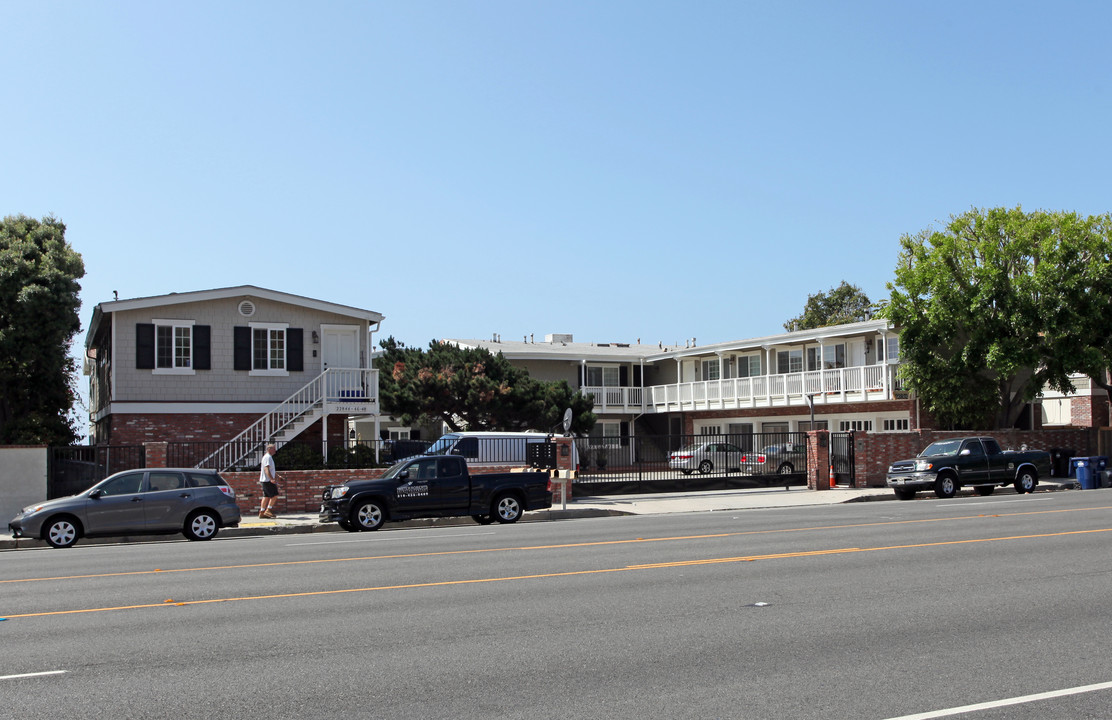 22844 Pacific Coast Hwy in Malibu, CA - Building Photo