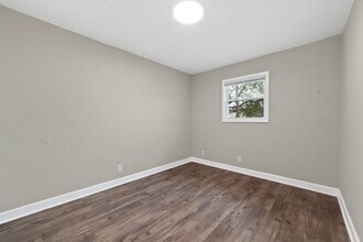 3410 Elizabeth St NW, Unit 2 in Huntsville, AL - Building Photo - Building Photo