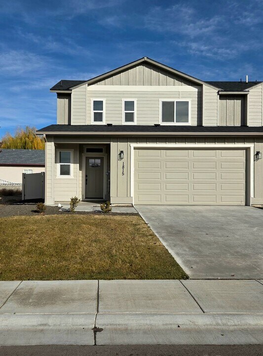 1815 Jensens Wy in Payette, ID - Building Photo