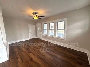 64 N Myrtle St in Vineland, NJ - Building Photo - Building Photo