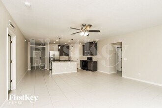 2477 Diane Ave SE in Palm Bay, FL - Building Photo - Building Photo