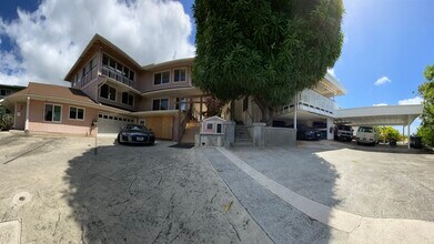 3708A Claudine St, Unit 2 in Honolulu, HI - Building Photo - Building Photo