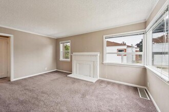 7710 29th Ave NW in Seattle, WA - Building Photo - Building Photo