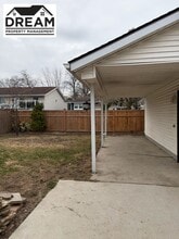 941 Hickory Ave in Sarnia, ON - Building Photo - Building Photo