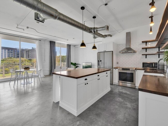 property at 444 NE 30th St