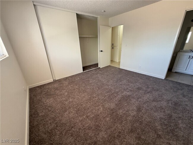 property at 5208 Greene Ln