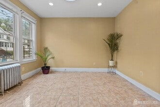 213 Maple Ave in Irvington, NJ - Building Photo - Building Photo