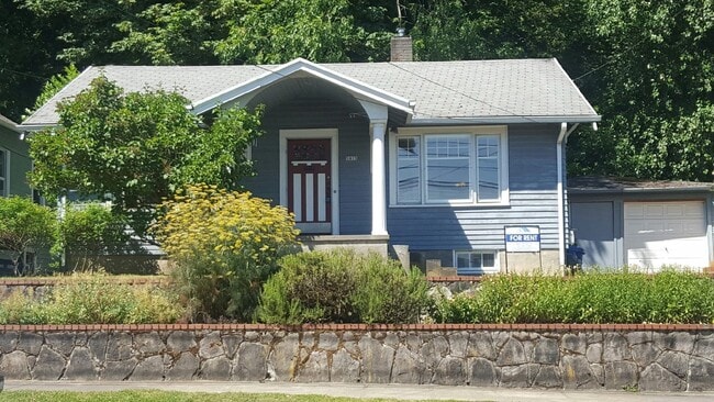 property at 5815 S Corbett Ave