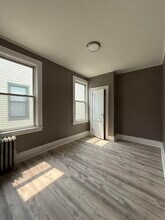 120 Clarke Ave in Jersey City, NJ - Building Photo - Building Photo