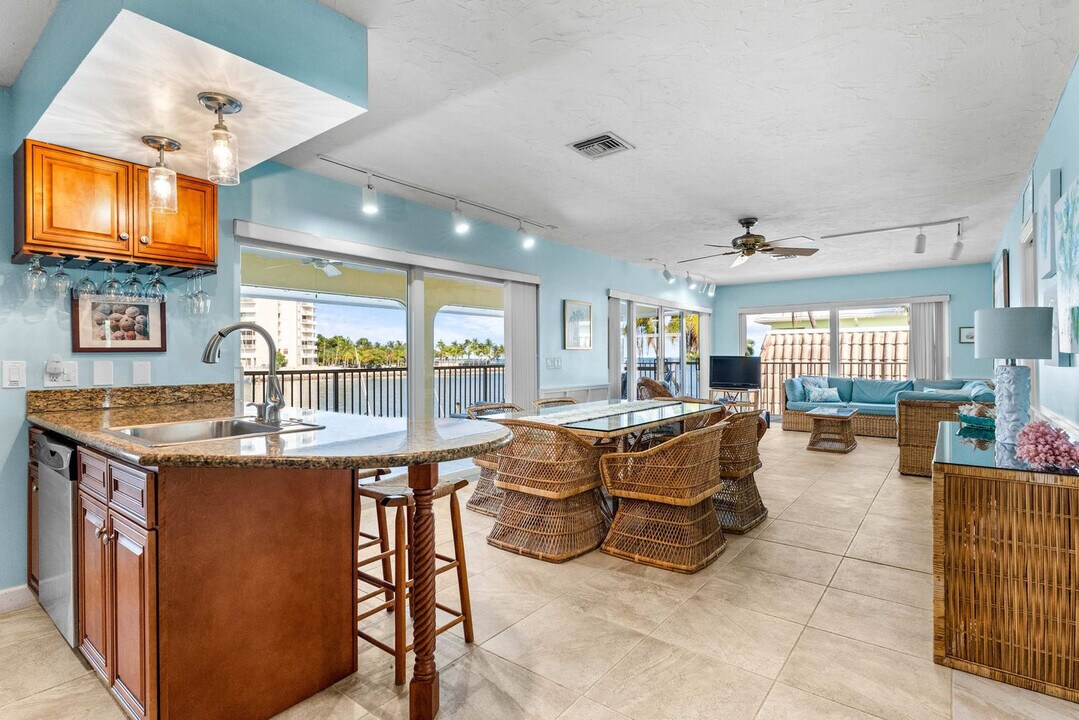 260 1st St in Marathon, FL - Foto de edificio