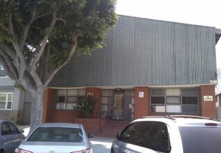 245 in Long Beach, CA - Foto de edificio - Building Photo