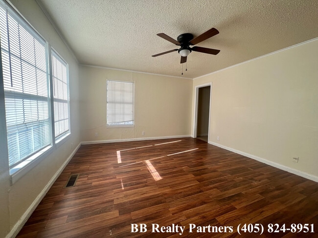 6721 E 5th St in Tulsa, OK - Building Photo - Building Photo