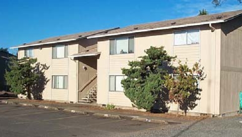 Fernwood Apartments in Springfield, OR - Building Photo