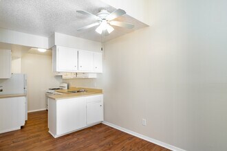 Cliff Dwellers in El Paso, TX - Building Photo - Interior Photo