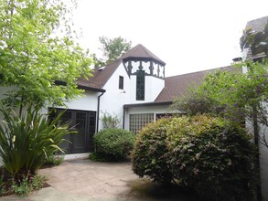 12 Calumet Ave in San Anselmo, CA - Foto de edificio - Building Photo