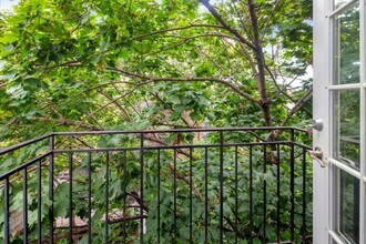 343 E 5th St in New York, NY - Building Photo - Building Photo