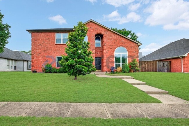 property at 7011 Cottonwood Cir
